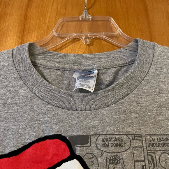 Peanuts Snoopy In Santa Costume With Cookies Vintage Gray T-Shirt FLAW Size XL - Picture 10 of 11